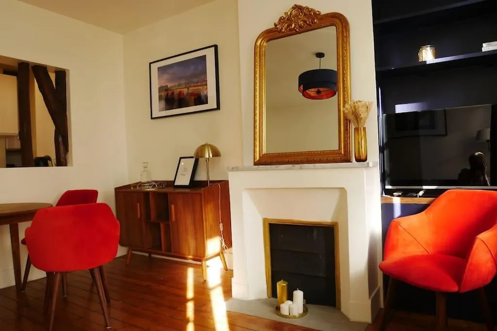 One Bedroom Apartment Batignolles Paris