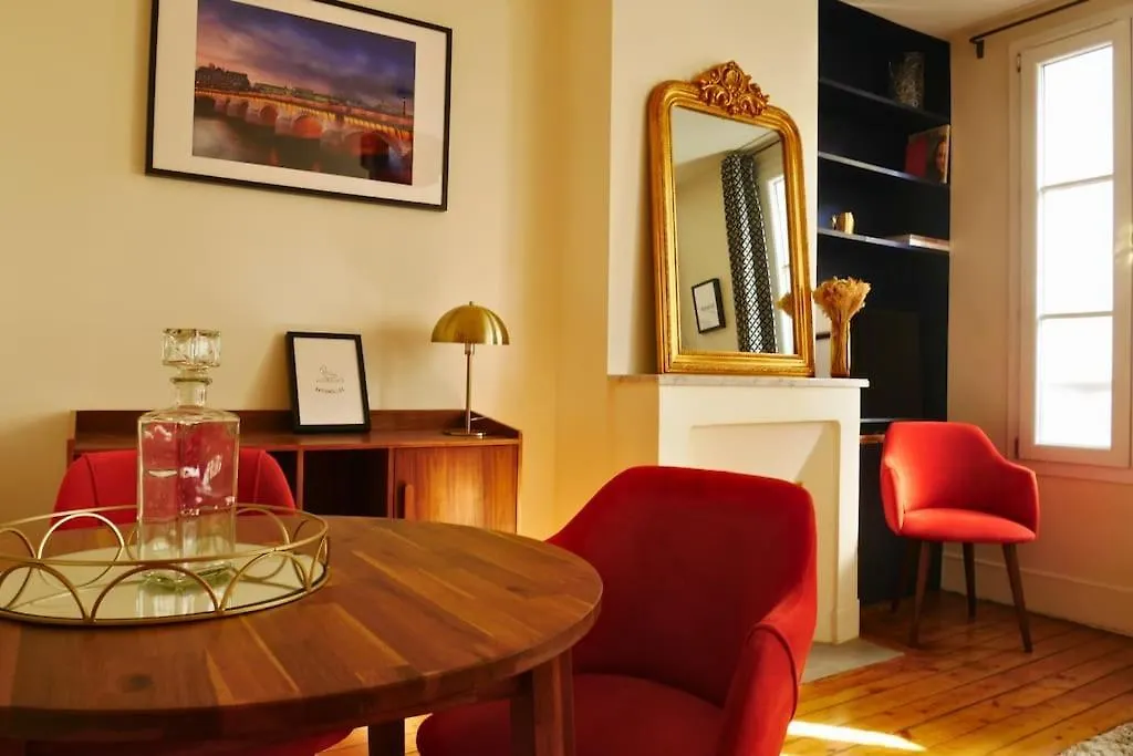 One Bedroom Apartment Batignolles Paris 0*,  France