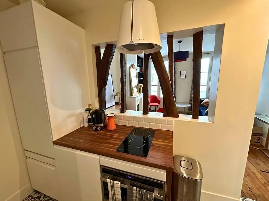 One Bedroom Apartment Batignolles Paris