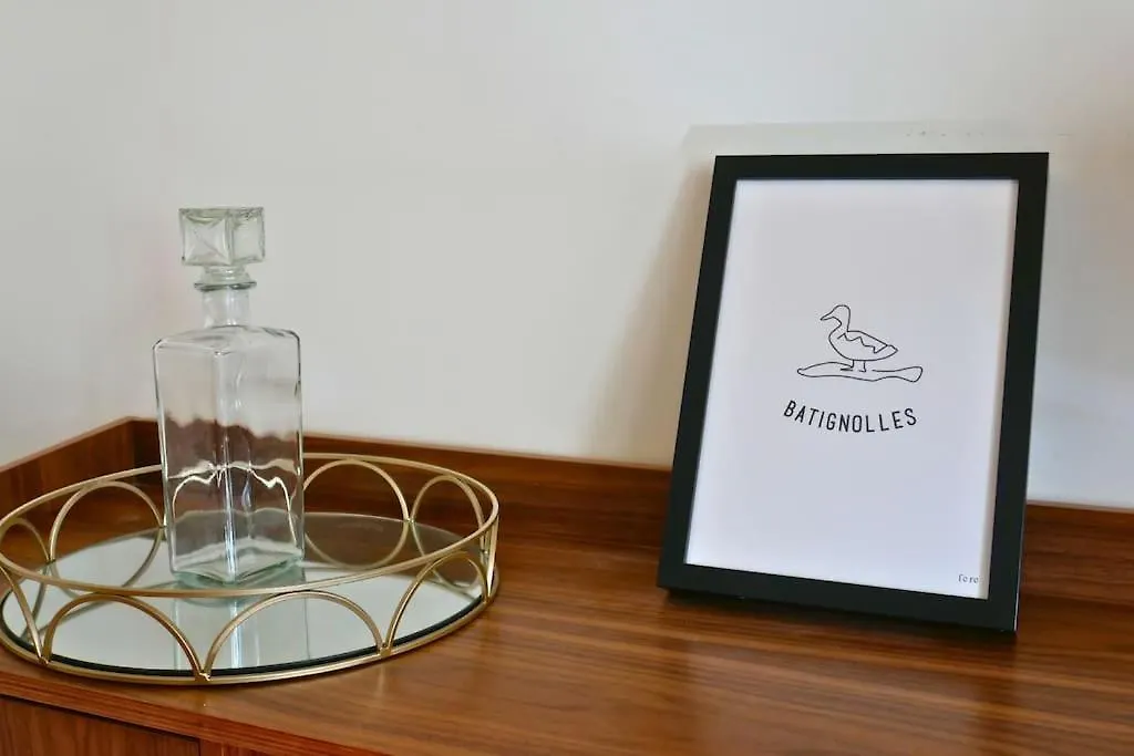 One Bedroom Apartment Batignolles Paris